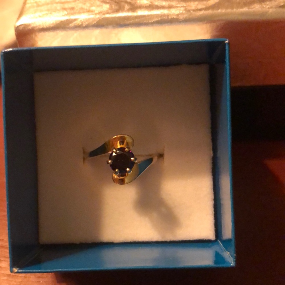 14 karat gold ring